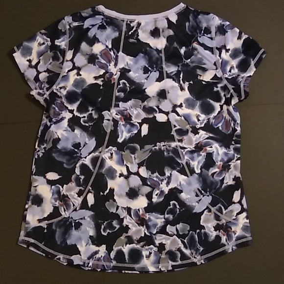 St John's Bay Active Quick-Dri, Petite Med, Floral - Picture 2 of 4
